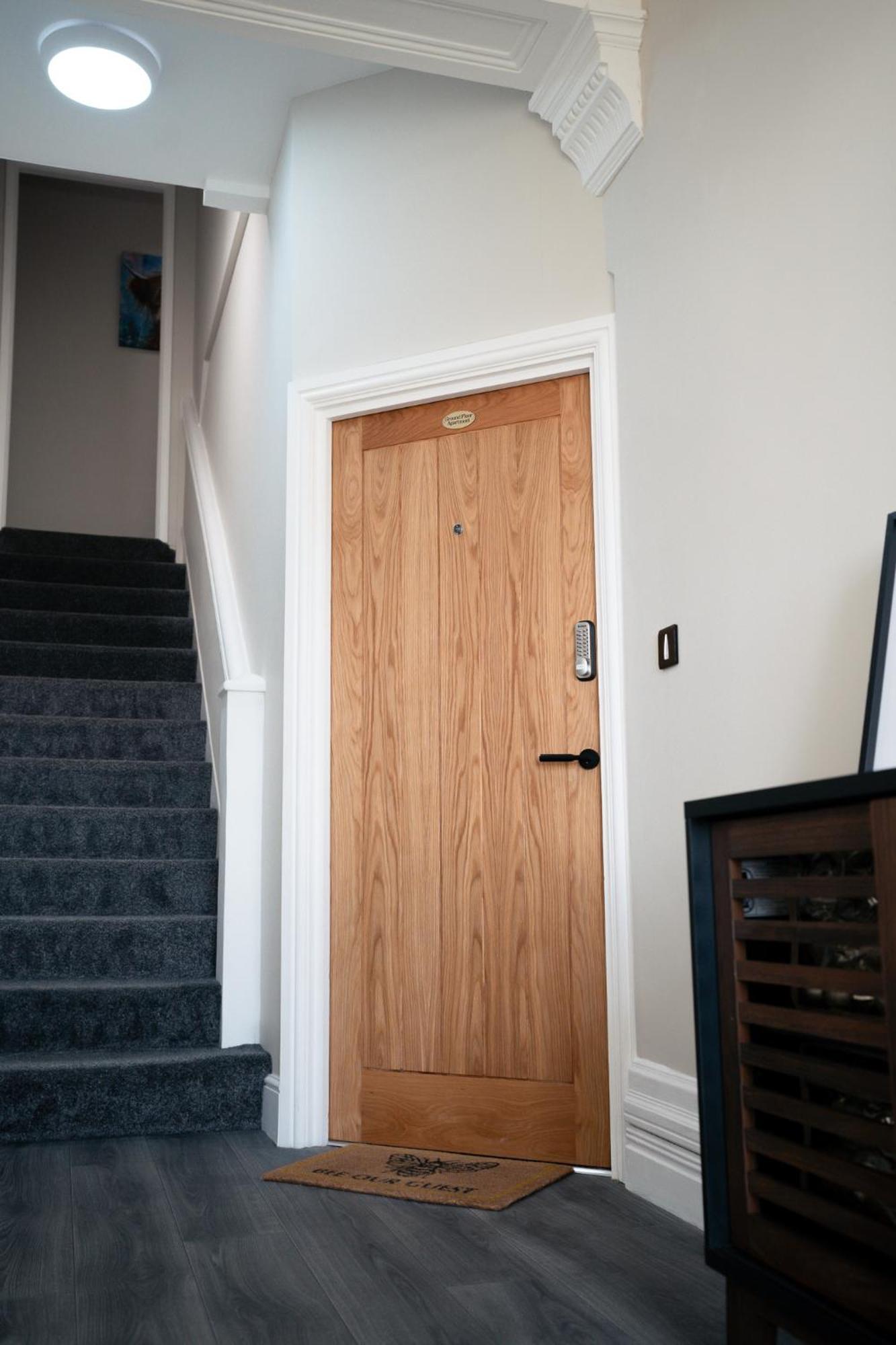 Stunning 2 Bedroom Ground Floor Sea View Apartment Rhos-on-Sea Bagian luar foto